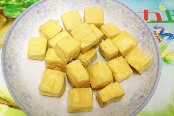 酱香花肉豆腐块的做法图解5