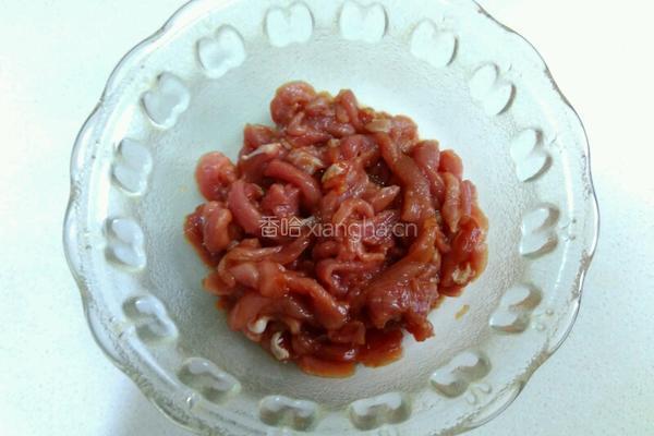 青椒炒肉丝的做法图解2