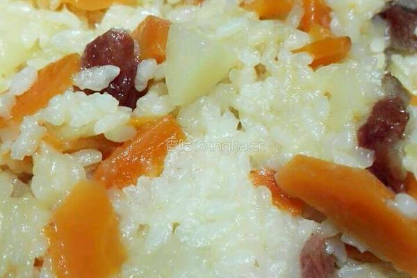 腊肠土豆红萝卜闷饭的做法图解4