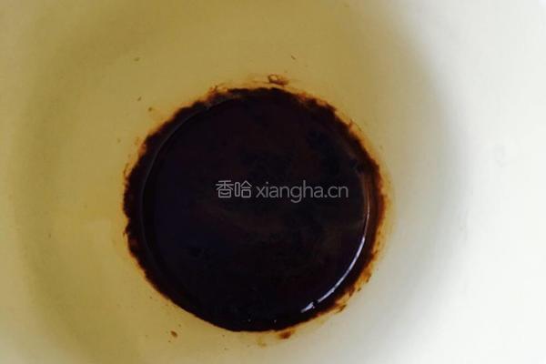 浓情焦糖拿铁咖啡的做法图解2