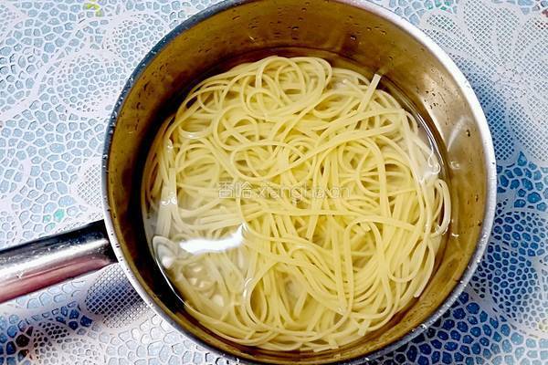 味噌蜆肉拉麵的做法图解7