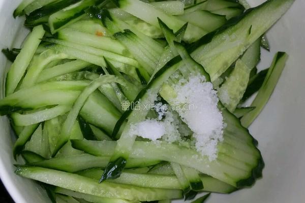 凉拌素菜的做法图解2