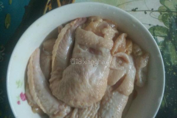 蜜汁鸡翅包饭的做法图解2