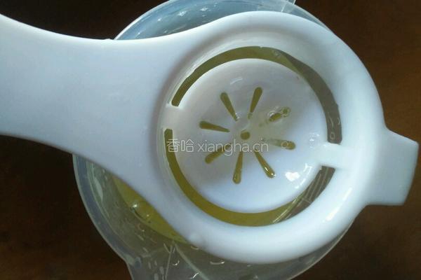 媲美哈根达斯的冰激凌的做法图解2