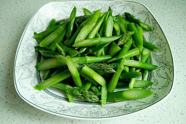 芦笋炒肉丝的做法图解6