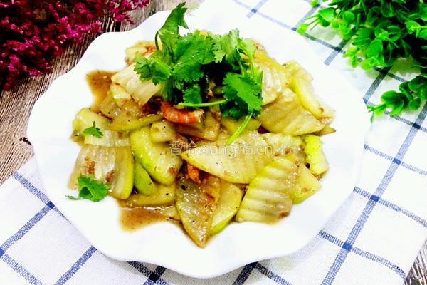 西葫芦炒虾干的做法图解8