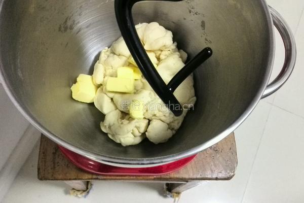 椰蓉炼奶小餐包的做法图解5
