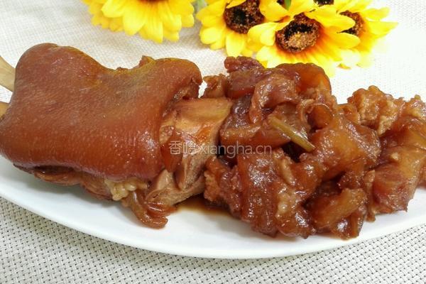 电饭锅卤猪手的做法图解6