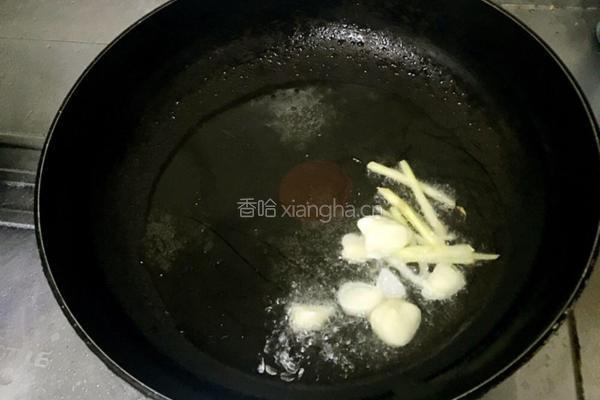 香辣墨鱼仔的做法图解2