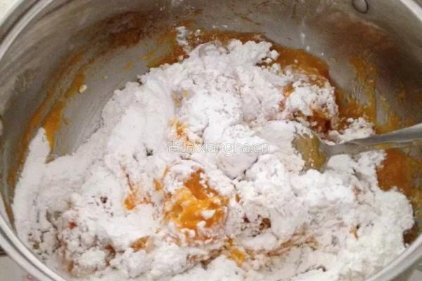 煎南瓜饼的做法图解2