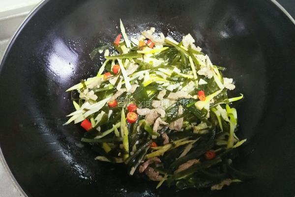 春笋肉丝炒海带的做法图解9