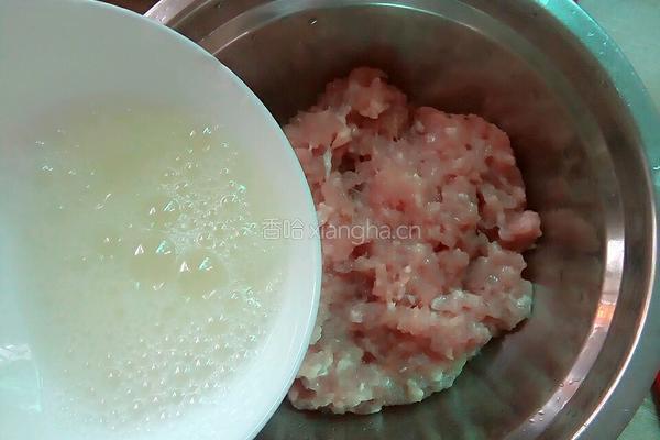 咸鸭蛋蒸肉饼的做法图解3