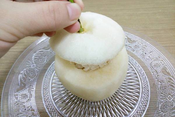 川贝冰糖炖雪梨的做法图解7