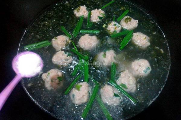 紫菜丸子汤的做法图解7