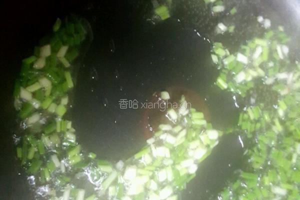 葱香味香辣锅巴的做法图解3