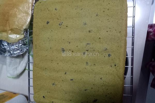 黑加仑抹茶蛋糕卷的做法图解12