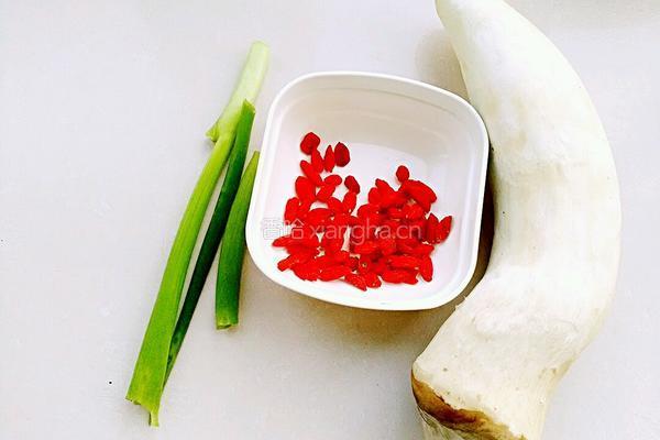 凉拌手撕杏鲍菇的做法图解1