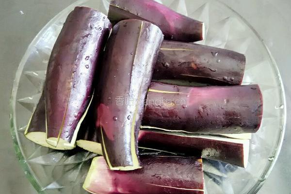 家常酱茄子🍆的做法图解1