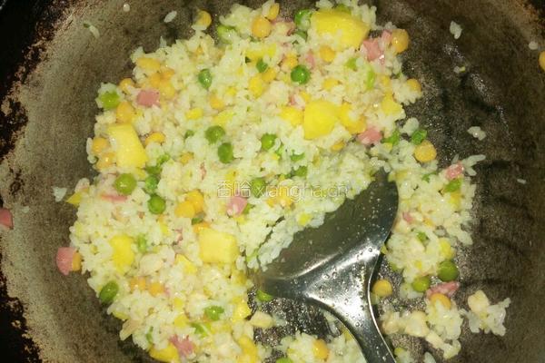 鸡丁菠萝饭的做法图解5
