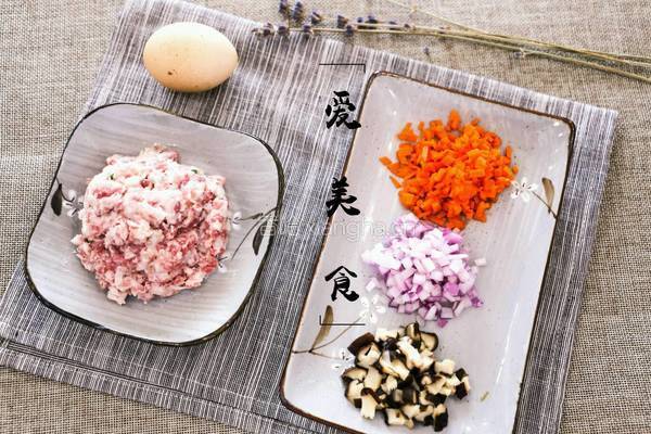 日式鸡蛋汉堡排的做法图解1