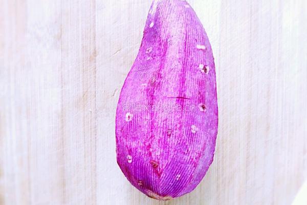 土司香蕉紫薯卷的做法图解1