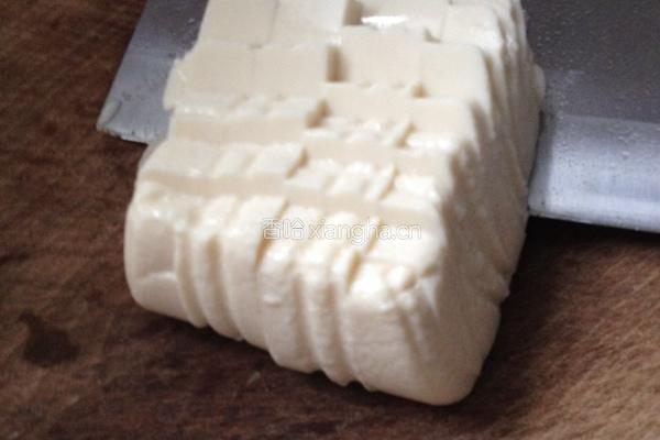 鸭蛋豆腐羹的做法图解2