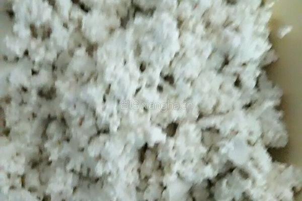香椿豆腐的做法图解1
