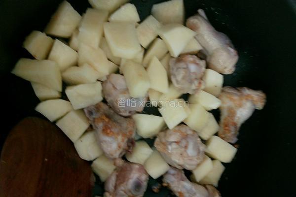 咖喱鸡腿土豆的做法图解5