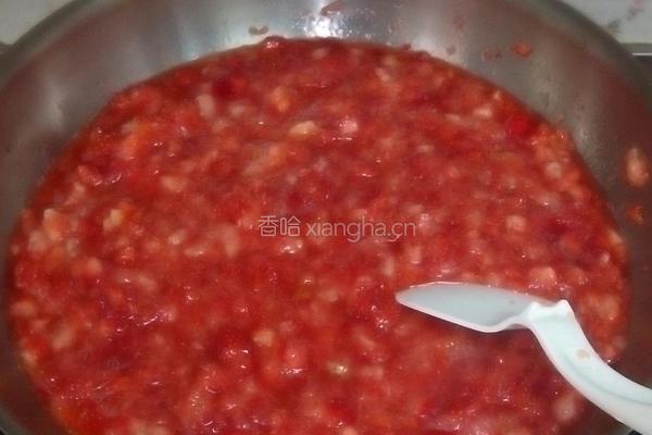 草莓果酱的做法图解1