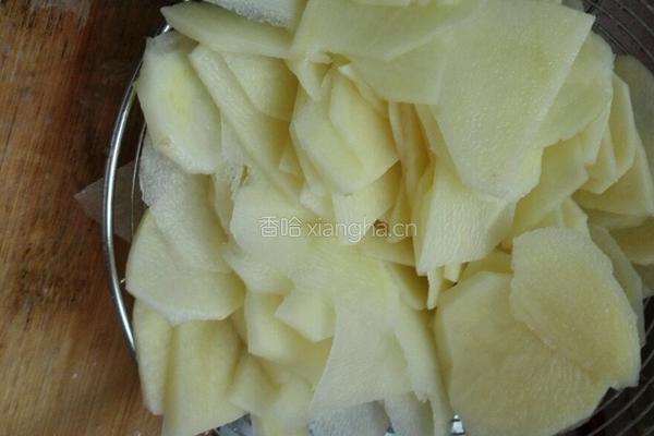 茄汁土豆片的做法图解2