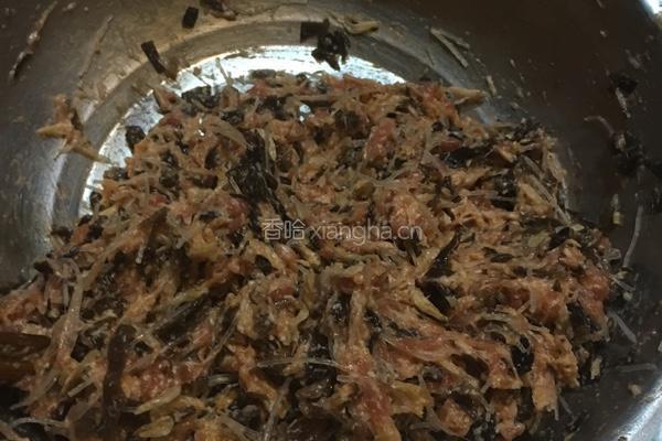 木耳粉絲鮮肉包的做法图解4