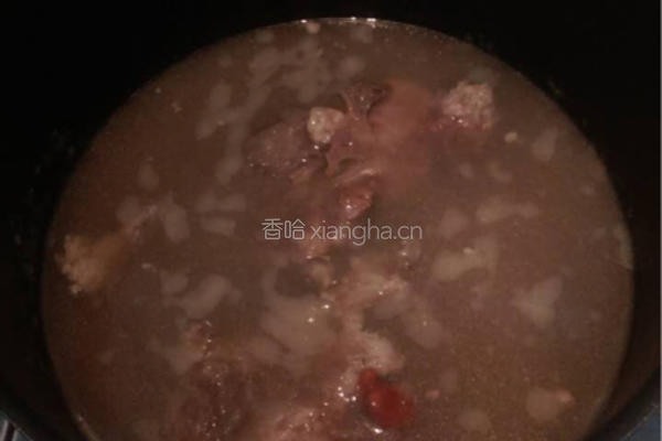 猪骨汤面的做法图解2
