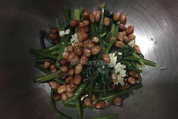 菠菜陈醋花生米的做法图解10