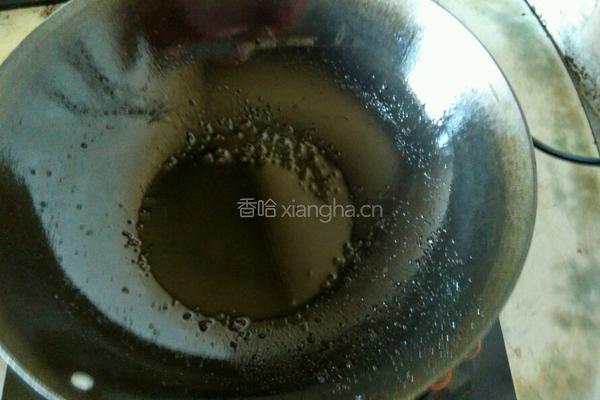 莲花白炒肉的做法图解1