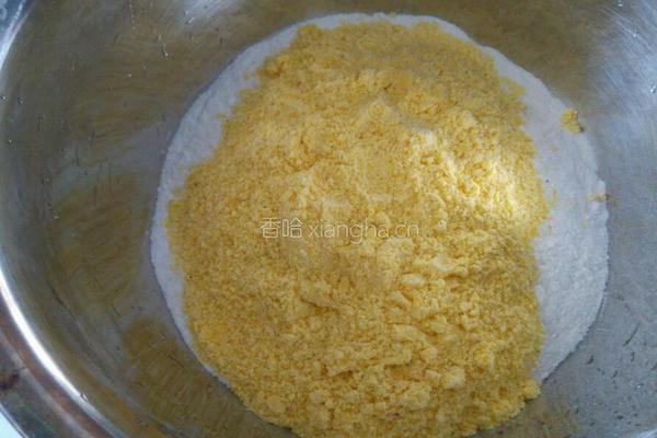 奶香糯米玉米饼的做法图解1