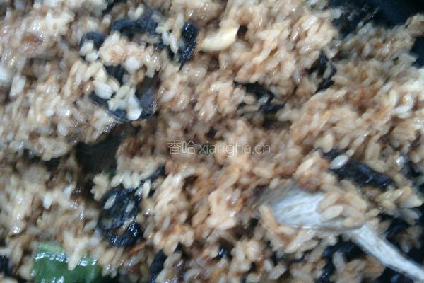 辣椒木耳酱油炒饭的做法图解3