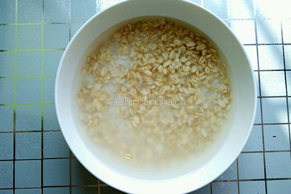 紫菜瘦肉粥的做法图解1