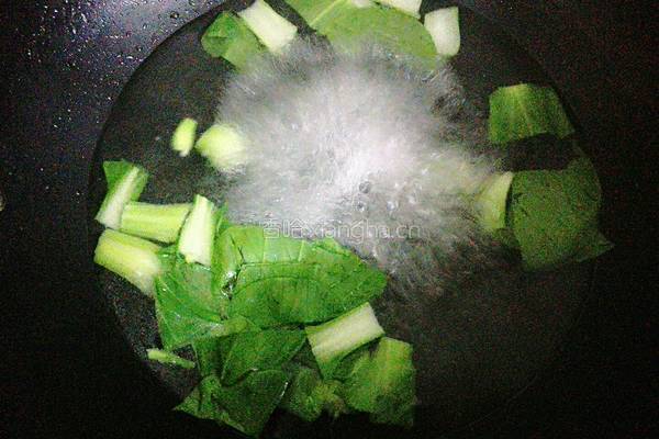 豆芽拌面筋的做法图解2