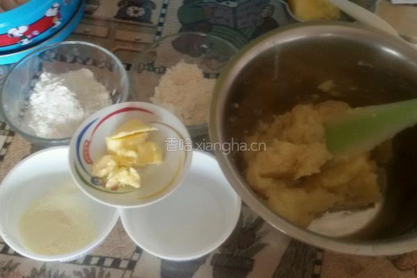 奶香土豆饼的做法图解2