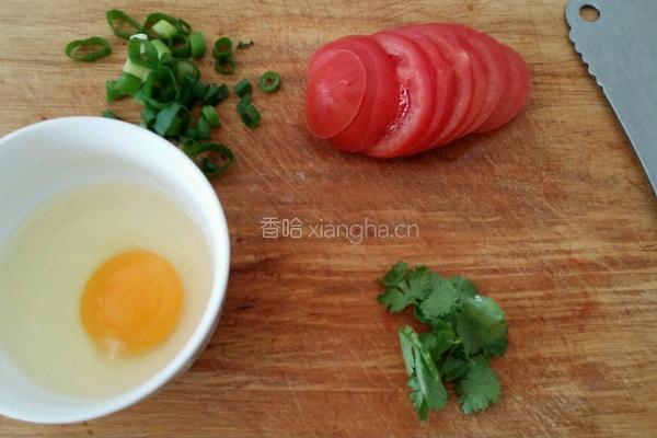 醋椒鸡蛋汤的做法图解1