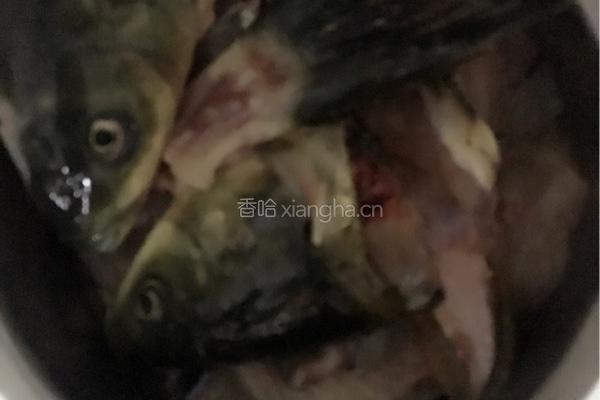 酸菜鱼的做法图解2