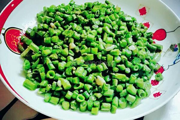 蒜末炒豆角的做法图解6