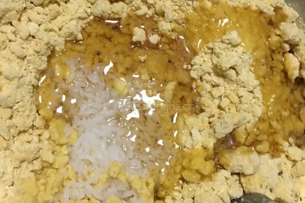 蜂蜜玉米饼的做法图解2