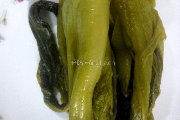 泡菜炒瘦肉的做法图解2