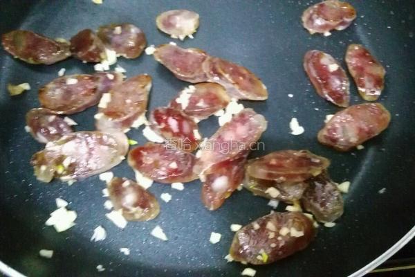 荷兰豆炒腊肠的做法图解5