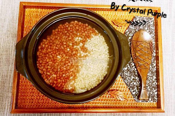 薏米红豆粥的做法图解3