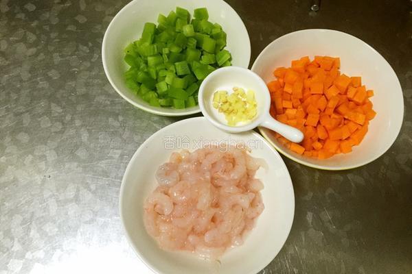 什锦虾仁的做法图解1