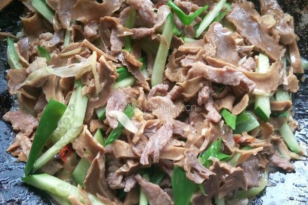 干笋炒肉丝的做法图解7