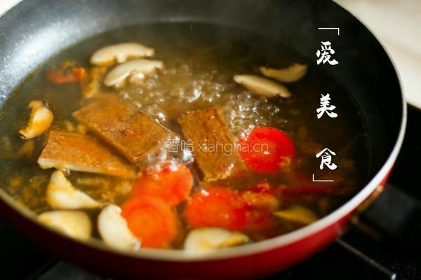 日式咖喱乌冬面的做法图解2