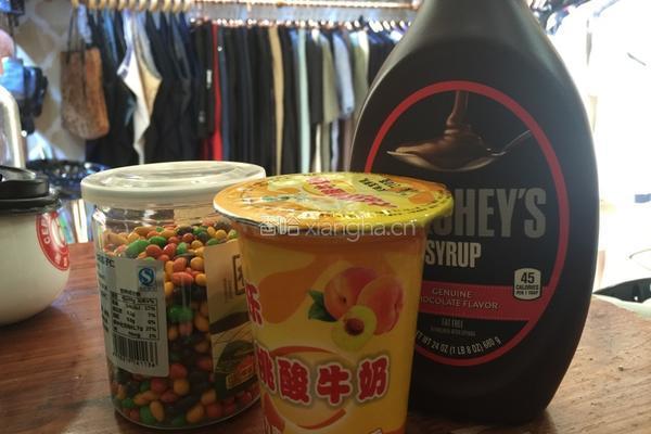 酸奶巧克力拉花的做法图解1